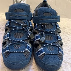 Brand new Women’s Biofit shoes.